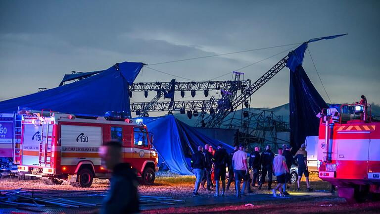 Unwetter bei Festival in der Slowakei       -  Ein Sturm hat ein ausgelassenes Open-Air-Festival in der Slowakei abrupt unterbrochen.