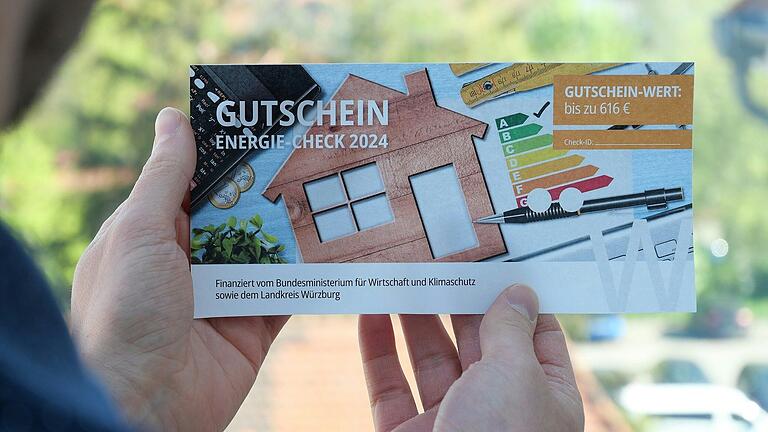 Seit April 2024 bietet der Landkreis Würzburg gemeinsam mit der Verbraucherzentrale Bayern e.V. Gutscheine für Energieberatungen bei den Bürgerinnen und Bürgern zu Hause an. Derzeit können aus dem begrenzten Kontingent noch Gutscheine abgerufen werden.