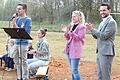 Freuten sich über die hohe Zahl der Gäste bei der offiziellen Einweihung des Kindergartens 'Glückspilze' (von rechts): Bürgermeister Manuel Kneuer, Cornelia Staab (AWO Bezirksverband), Kindergarten-Team Isabella Herkert, Jonas Kling und Dana Hofmann.