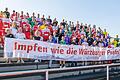 „Impfen wie die Würzburger Profis“ – hinter diesem Motto versammelten sich Würzburgs Spitzensportlerinnen und -sportler am 8. September im Hubland für eine gemeinsame Kampagne gegen die stockenden Corona-Impfungen.