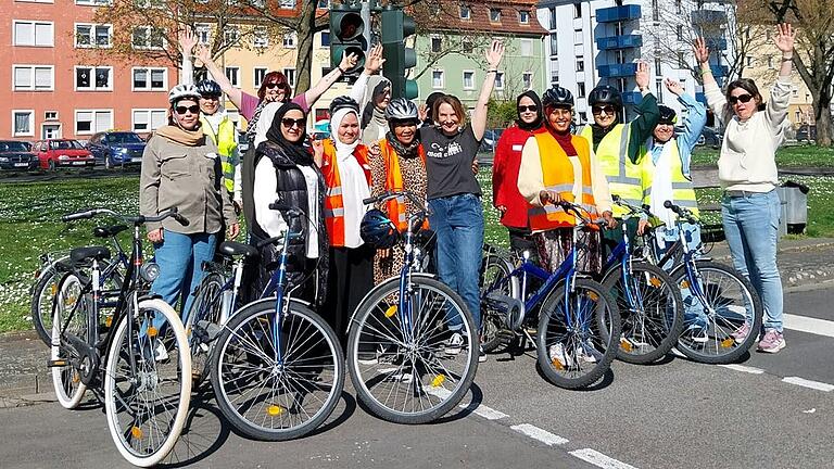 Das neue Fahrrad-Projekt der Diakonie Schweinfurt kommt bei den Teilnehmenden sehr gut an. Das neue Fahrrad-Projekt der Diakonie Schweinfurt kommt bei den Teilnehmenden sehr gut an.