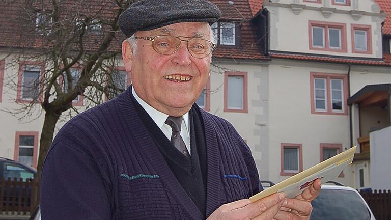 Im Alter von 87 Jahren ist im Juliusspital Bad Königshofen der langjährige Stadtpfarrer von Bad Königshofen, Linus Eizenhöfer, gestorben.