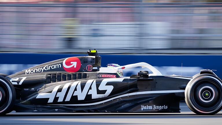 Formel 1-Rennwagen von Haas - Der Formel-1-Rennstall Haas kooperiert künftig mit Toyota. Formel 1-Rennwagen von Haas - Der Formel-1-Rennstall Haas kooperiert künftig mit Toyota.