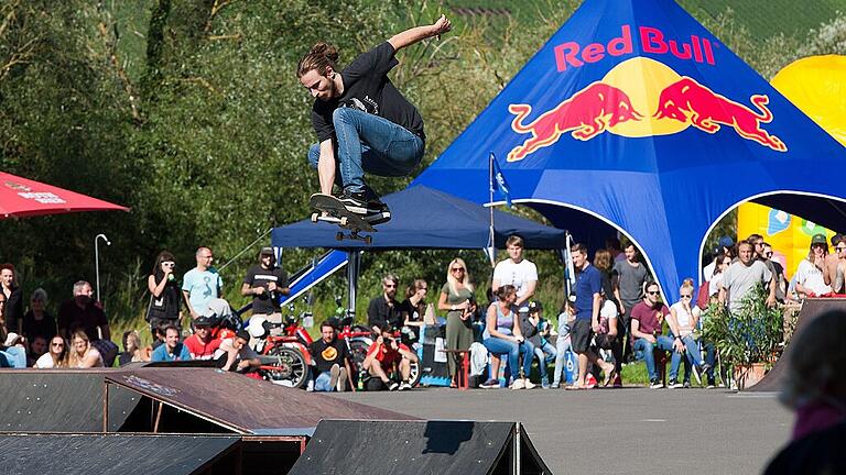 Der Skate'n'Rock Verein in Nordheim baut seine eigenen Rampen.