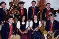Wie in jedem Jahr bringen das Duo Califragilis die Saitenmusik Rhau Rottmann Tille, die Vasbühler Sängerinnen sowie die Schrollamusik traditionelle weihnachtliche Volksmusik zu Gehör.