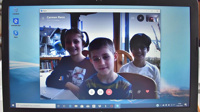 Interview per Skype: Luzia, Gustav und Frieda Renn (von links) haben einen gut strukturierten Tagesablauf daheim.&nbsp;