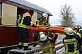 Im Ernstfall muss jeder Handgriff sitzen. Deshalb übten die Rettungskräfte direkt vor Ort an der Museumseisenbahn.&nbsp;
