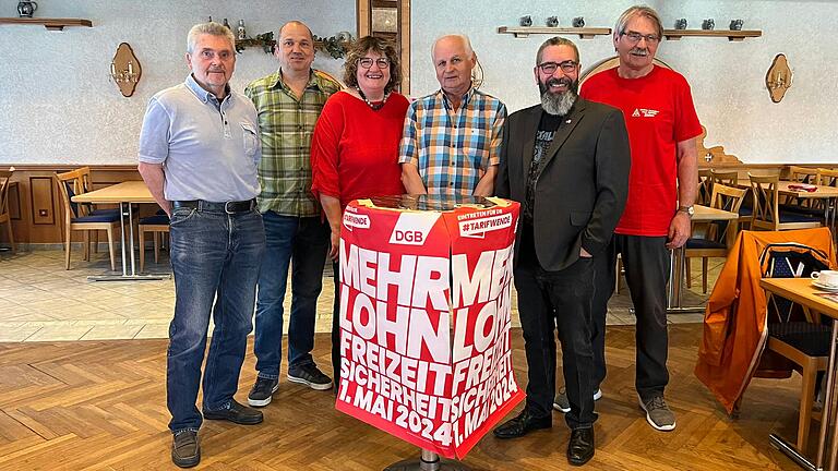 Bei der Maikundgebung 2024 im Landkreis Haßberge (von links): Thomas Dietzel, Manfred Landig, Anne Salzbrenner, Helmut Buld, Michael Saalbach und Paul Hümmer.