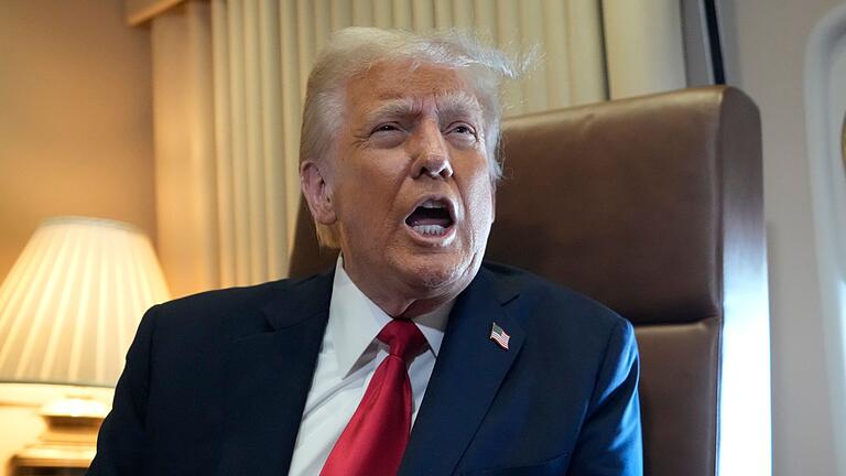 Trump proklamiert den Golf-von-Amerika-Tag       -  US-Präsident Trump kündigt neue Zölle unter anderem auf Stahl-Importe an. (Archivbild)