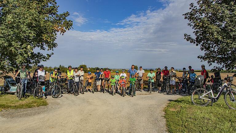 Viele Teilnehmer waren an der Radtour der CSU Kürnach nach Euerfeld interessiert.