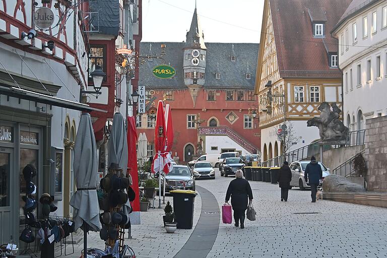 An Wochenenden zwischen Ostern und Oktober soll die Ochsenfurter Altstadt künftig autofrei sein. An Wochenenden zwischen Ostern und Oktober soll die Ochsenfurter Altstadt künftig autofrei sein.