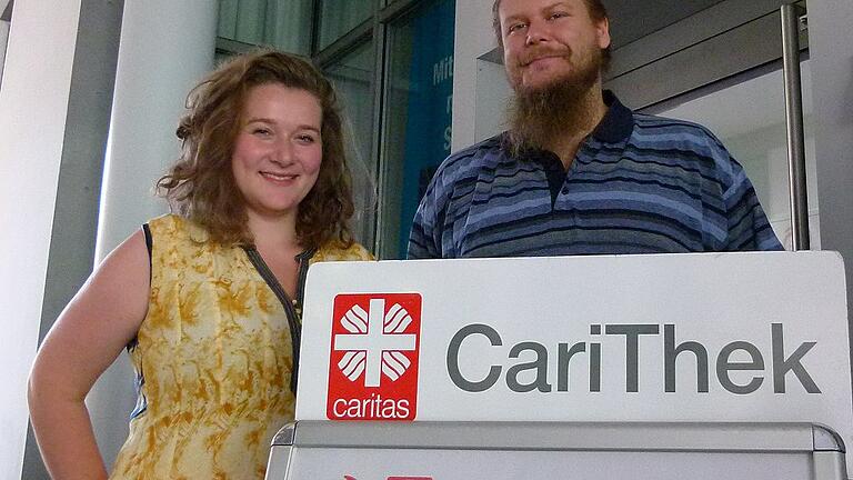 Michael Schmitt und Katharina Breinbauer sind die Hauptorganisatoren des Ehrenamtstages auf dem Bamberger Maxplatz.