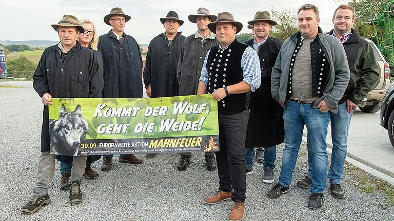 Rhöner Schäfer forderten bei einem Wahlkampfauftritt von CDU-Chef Friedrich Merz Anfang Oktober den Abschuss des Wolfes.