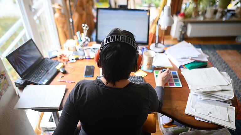 Digitale Lehre: Auch Studierende mussten in diesem Sommersemester viel von zu Hause aus lernen (Symbolbild).&nbsp;