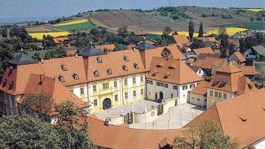 oschwapp schloss       -  Im Schloss Oberschwappach findet die Ausstellung zum Kunstpreis des Landkreises Haßberge vom 20. Februar bis zum 20. März 2016 statt.