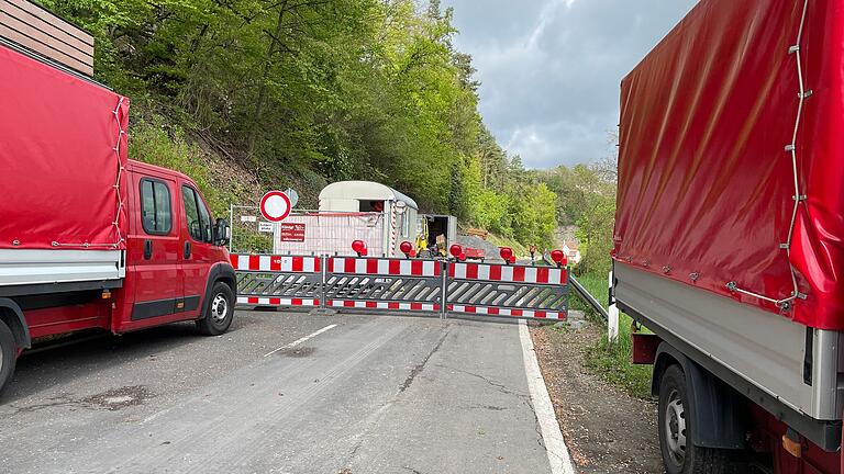 Kein Durchkommen war während der vergangenen Wochen zwischen Laudenbach und Mühlbach. Kein Durchkommen war während der vergangenen Wochen zwischen Laudenbach und Mühlbach.