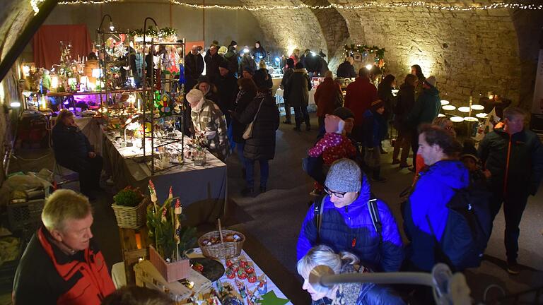 Die Christkindleswerkstätten im Schloss Crailsheim sind ein Besuchermagnet. Damit diese und andere Veranstaltungen weiterhin im gewohnten Umfang stattfinden können, lässt die Gemeinde nun ein Sicherheitskonzept erstellen.