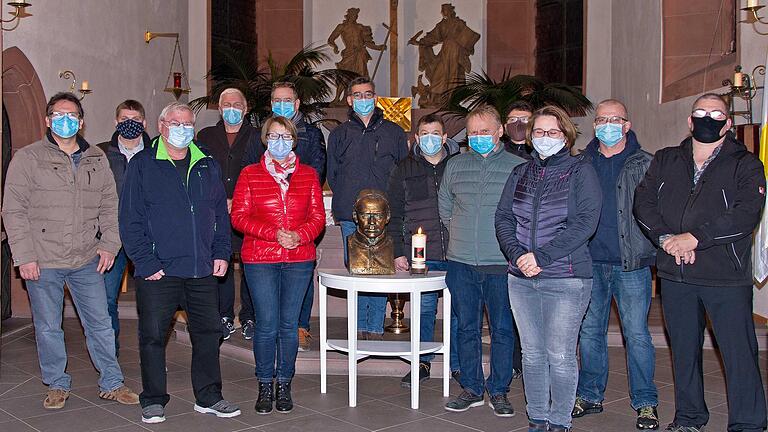 Das Bild zeigt die Jubilare (von links): Thomas Hofmann, Diether Riethmann, Hans Ommert, Angelika Dittmaier, Joachim Rosenberger, Peter Werthmann, Christian Ott, Walter Michler, Markus Peter, Stefanie Bauer, Wolfgang Hessdörfer und Klaus Marschall.