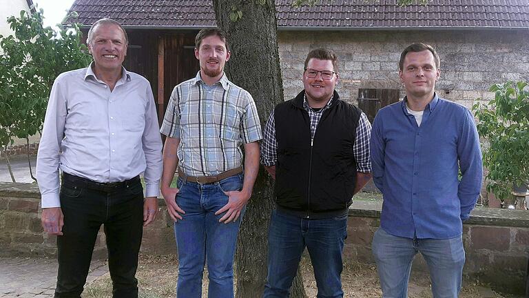 Der neue Vorstand des Forsttechnikerverbands (von links): Ralf Herrmann, Jonas Ostarek, Lukas Zier und Marius Kobrow. Der neue Vorstand des Forsttechnikerverbands (von links): Ralf Herrmann, Jonas Ostarek, Lukas Zier und Marius Kobrow.