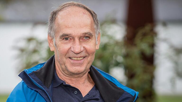 Richard Dees (65) fragt sich, was sich die Betreiberinnen bei der angekündigten Schließung im Sommer gedacht haben.