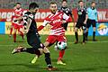 Machte ein gutes Spiel für die Würzburger Kickers gegen Fortuna Düsseldorf: Winterneuzugang Martin Hasek (rechts), gegen den Düsseldorfer Matthias Zimmermann