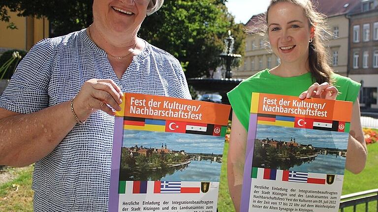 Freuen sich nach zwei Jahren Coronapause auf ein gemeinsames Fest und viele Begegnungen: Kitzingens Bürgermeisterin und Integrationsbeauftragte Astrid Glos und Pia Englert, Abteilungsleiterin für Soziales, Jugend und Familie, Senioren und Gesundheit des Landratsamtes. Freuen sich nach zwei Jahren Coronapause auf ein gemeinsames Fest und viele Begegnungen: Kitzingens Bürgermeisterin und Integrationsbeauftragte Astrid Glos und Pia Englert, Abteilungsleiterin für Soziales, Jugend und Familie, Senioren und Gesundheit des Landratsamtes.