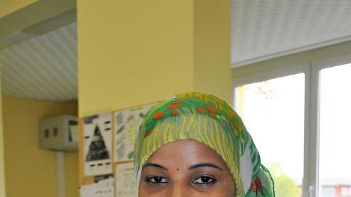 Hier gibt es leckere Teigtaschen:Halima Jusuf kommt aus Äthiopien.