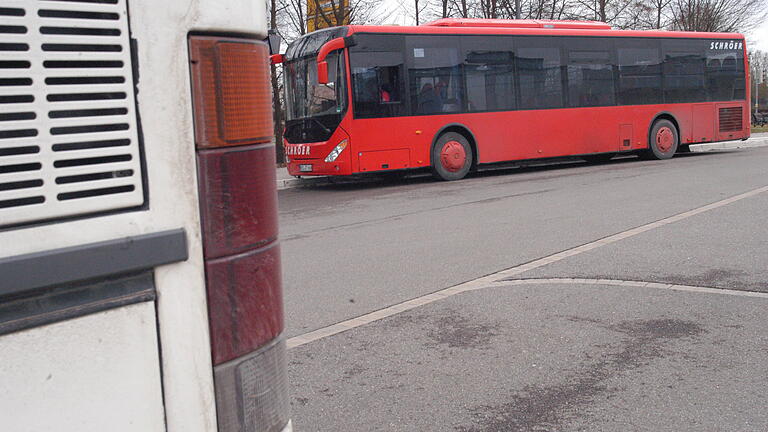 Völlig unzureichend sind laut Umfrage Verbindung nach Münnerstadt. Völlig unzureichend sind laut Umfrage Verbindung nach Münnerstadt.