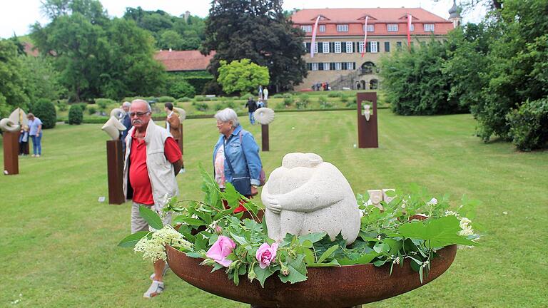 Weitläufiger Garten: die Schlossparkanlage des Fürstenhauses zu Castell.