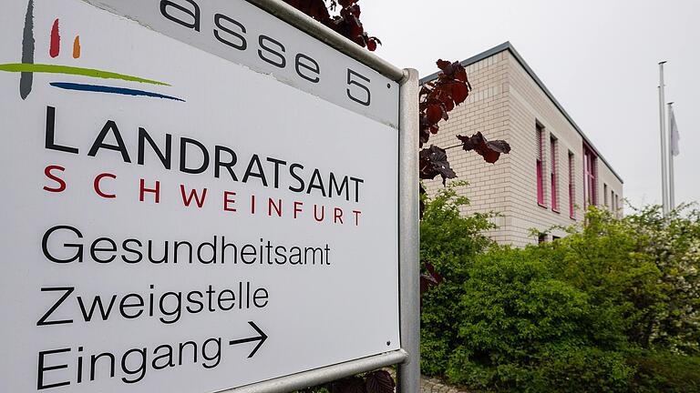 Schon vor eineinhalb Jahren war die Leitung des Staatlichen Gesundheitsamtes Schweinfurt ausgeschrieben. Bis heute ist die Stelle nur kommissarisch besetzt. Schon vor eineinhalb Jahren war die Leitung des Staatlichen Gesundheitsamtes Schweinfurt ausgeschrieben. Bis heute ist die Stelle nur kommissarisch besetzt.