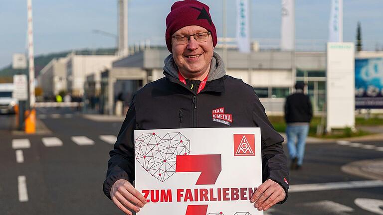 Matthias Lange arbeitet bei BSH und ist stellvertretender Vertrauenskörperleiter. Matthias Lange arbeitet bei BSH und ist stellvertretender Vertrauenskörperleiter.