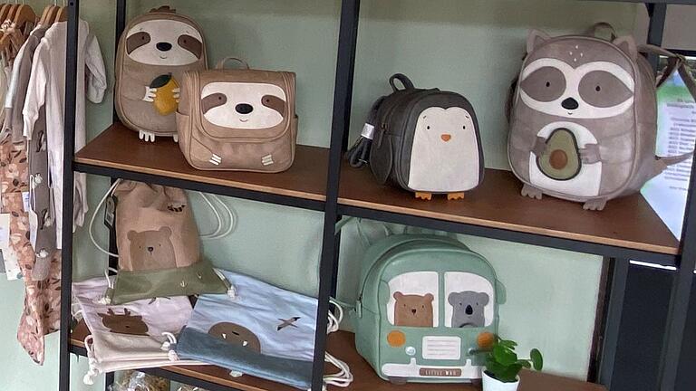 Der Laden 'Rhönfuchs' wurde im Schlösschen 3 in Ostheim neu eröffnet.