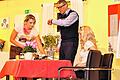 In der Remlinger Irrenanstalt: Elf Darsteller begeisterten an drei Abenden das Publikum in der TSV-Turnhalle mit dem amüsanten Stück &bdquo;Neurosige Zeiten&ldquo;.
