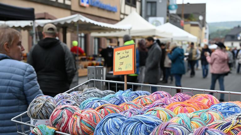 Der traditionelle Burgsinner Michaelsmarkt fand heuer erstmals zusammen mit der Kirb statt.