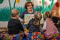 Alexandra Krämer aus Ostheim betreut derzeit im Kindergarten Herschfeld die jüngsten Mädchen und Jungen. Die Arbeit mit Kindern gebe einem sehr viel, sagt die 50-Jährige.