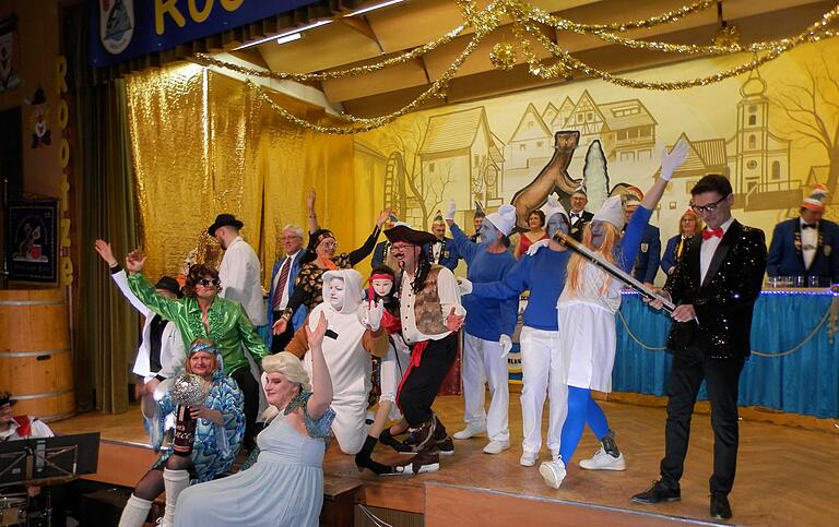 Der Elferrat wirbelte bei 'Let´s Dance'. Der Elferrat wirbelte bei 'Let´s Dance'.