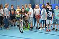 Joel Förster und die anderen Schülerinnen und Schüler der Jahrgangsstufen fünf und sechs konnten auf einem Fahrrad selbst ausprobieren, wie mühsam es ist, Strom mit Muskelkraft zu produzieren. Björn Hein       -  Joel Förster und die anderen Schülerinnen und Schüler der Jahrgangsstufen fünf und sechs konnten auf einem Fahrrad selbst ausprobieren, wie mühsam es ist, Strom mit Muskelkraft zu produzieren. Björn Hein