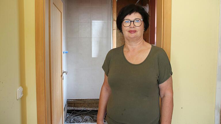 Barbara Amtmann steht in ihrem Wohnkeller, in dem sich auch die Hebammenpraxis befand. Barbara Amtmann steht in ihrem Wohnkeller, in dem sich auch die Hebammenpraxis befand.