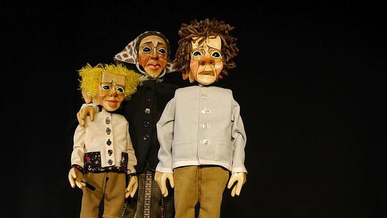 Die spannende Geschichte von Ola und Fredda erzählt Puppenspieler Thomas Glasmeyer am Sonntag, dem 30. März 2025, in den Museen Schloss Aschach Die spannende Geschichte von Ola und Fredda erzählt Puppenspieler Thomas Glasmeyer am Sonntag, dem 30. März 2025, in den Museen Schloss Aschach