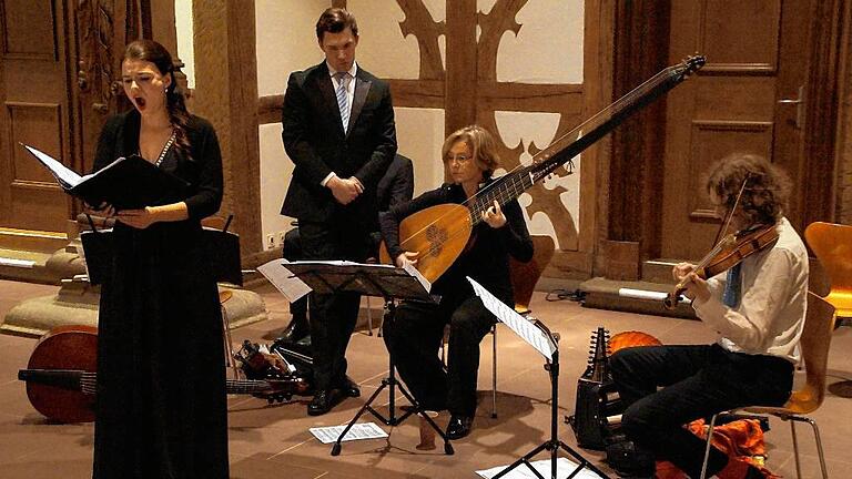 Elizabeth Kenny (Laute/Theorbe) und die Solisten des Music Campus Rhein Main gastierten mit Musik aus der Shakespeare-Zeit.Elke Tober-Vogt