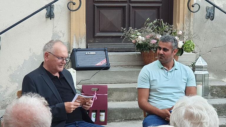 Als Kleinkind kam Bassem Barbich (rechts) mit seiner Familie aus dem Libanon nach Gerolzhofen und fast alle seine Familienmitglieder leben noch hier. Als Kleinkind kam Bassem Barbich (rechts) mit seiner Familie aus dem Libanon nach Gerolzhofen und fast alle seine Familienmitglieder leben noch hier.