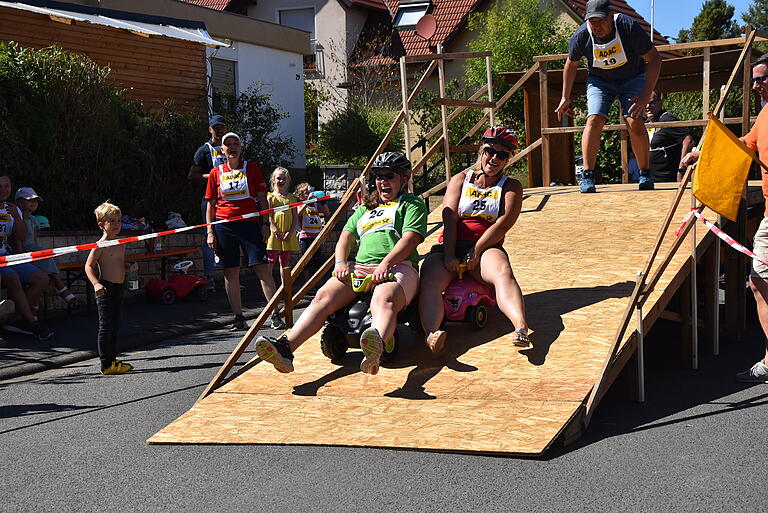Den besonderen Adrenalin Kick holten sich in der Damenklasse Veronika Albert (links) und Tanja Platzer.