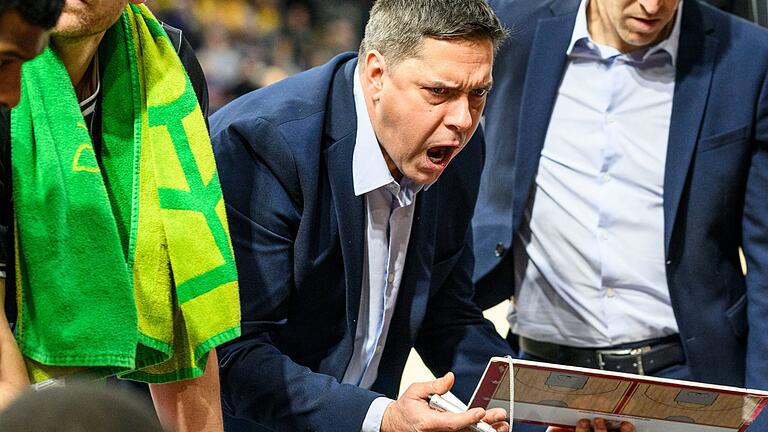 Head-Coach Saso Filipovski hofft auf einen Auswärtssieg seiner Würzburg Baskets bei den Rostock Seawolves. Head-Coach Saso Filipovski hofft auf einen Auswärtssieg seiner Würzburg Baskets bei den Rostock Seawolves.