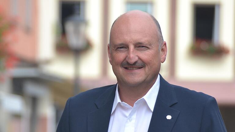 Bernd Rützel bleibt weiterhin Vorsitzender der Unterfranken-SPD. Bernd Rützel bleibt weiterhin Vorsitzender der Unterfranken-SPD.