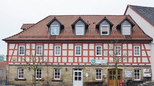 Gaststätte „Zum grünen Baum“, die zum Familienbetrieb der Brauerei Hartleb aus Maroldsweisach gehört. Gaststätte „Zum grünen Baum“, die zum Familienbetrieb der Brauerei Hartleb aus Maroldsweisach gehört.