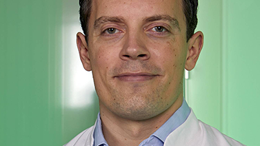 Dr. Julian Wichmann ist Geschäftsführer von bloomwell, einer online-Plattform für medizinisches Cannabis. - Dr. Julian Wichmann ist Geschäftsführer von bloomwell, einer online-Plattform für medizinisches Cannabis. Dr. Julian Wichmann ist Geschäftsführer von bloomwell, einer online-Plattform für medizinisches Cannabis. - Dr. Julian Wichmann ist Geschäftsführer von bloomwell, einer online-Plattform für medizinisches Cannabis.