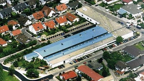 So sah die Firma Eppensteiner bei Heidelberg bei der Übernahme durch Rexroth 2008 aus. So sah die Firma Eppensteiner bei Heidelberg bei der Übernahme durch Rexroth 2008 aus.