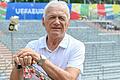 Erinnerungen und Emotionen: Ioan Dumitru im Kickers-Stadion, wo der rumänische Ex-Nationalspieler selbst mal gespielt hat und wo die rumänische Nationalmannschaft während der EM trainiert.