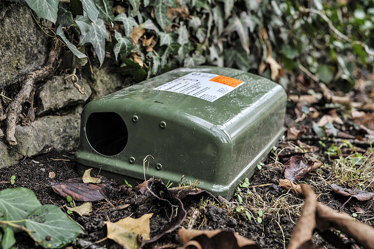 Solche Köderboxen stehen auch im Ringpark. Solche Köderboxen stehen auch im Ringpark.