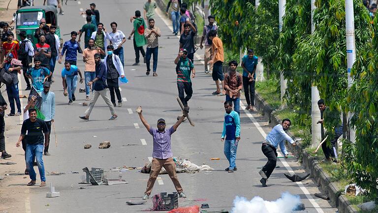 Studenten in Bangladesch protestieren gegen Quotenregelung       -  Mit landesweiter Blockade wollen Studenten mehr Druck machen.